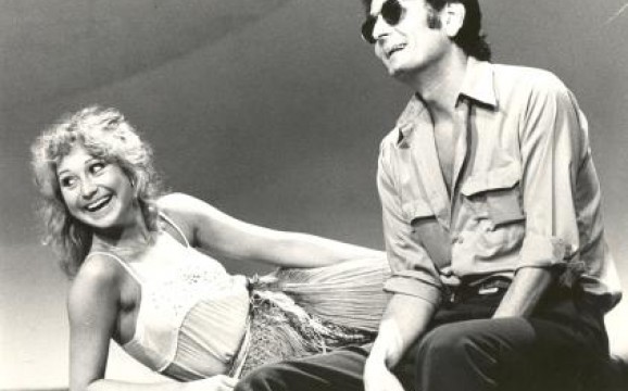 Felicity Kendal and Paul Chapman in Clouds (Hampstead Theatre/Duke of York's Theatre, 1976)